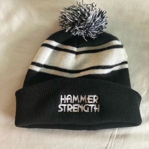Hammer Strength Pom Beanie